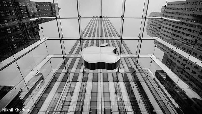 شعار Apple متجر فيفث أفينيو